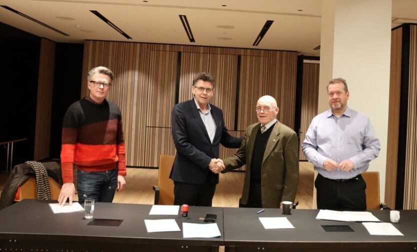 Urridaholt samningur undirritun 171221 2 large